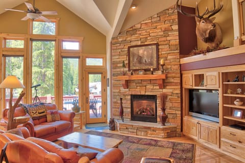 House (3 Bedrooms) | Exterior