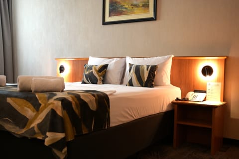 Minibar, in-room safe, desk, soundproofing