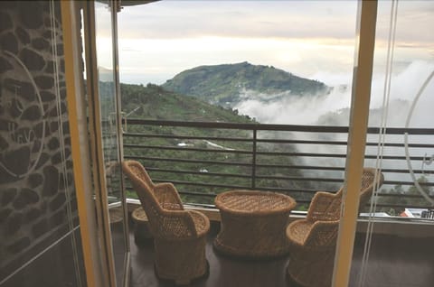 Honeymoon Suite | Balcony