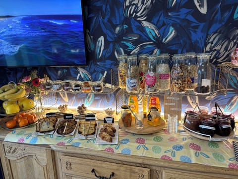 Daily buffet breakfast (EUR 14.50 per person)