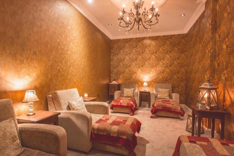 Laptop workspace, iron/ironing board, free WiFi, bed sheets