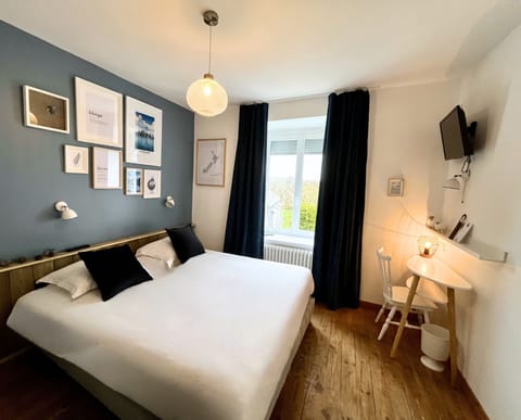 Basic Double or Twin Room, Non Smoking | Premium bedding, individually decorated, individually furnished, desk