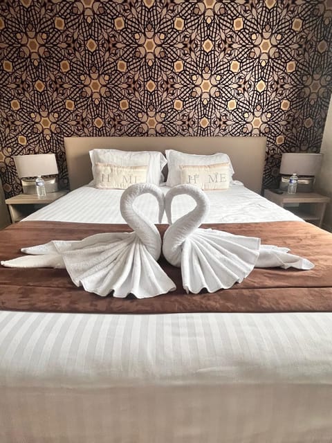 Double Room | Desk, blackout drapes, soundproofing, free WiFi