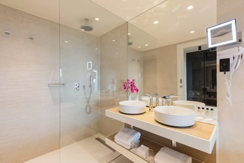 Free toiletries, hair dryer, bathrobes, slippers