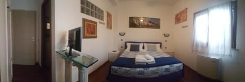 Desk, free cribs/infant beds, bed sheets, wheelchair access