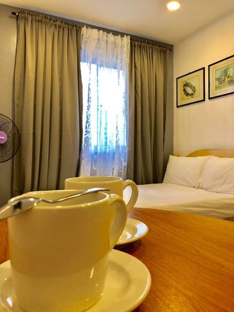 Studio | In-room safe, desk, iron/ironing board, WiFi (free)