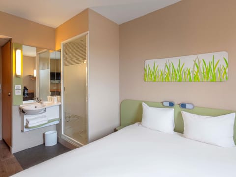 Double Room | Desk, blackout drapes, soundproofing, free WiFi