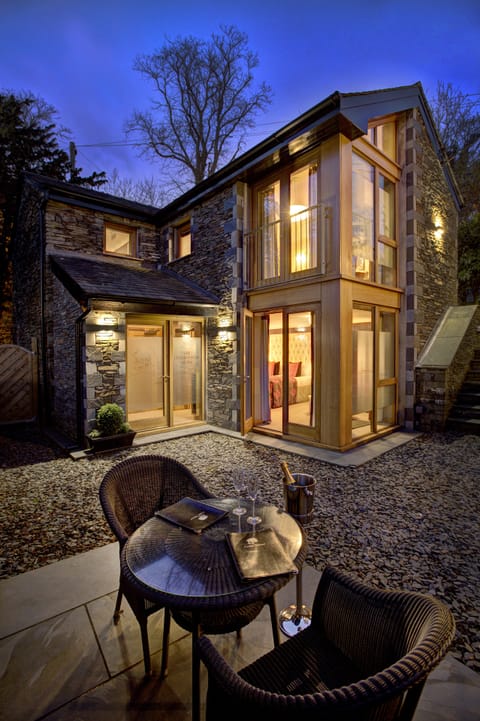 Luxury Studio Suite | Terrace/patio