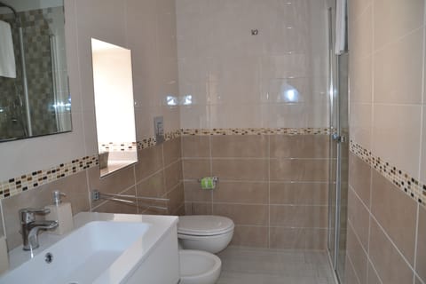 Exclusive Double Room, Balcony, Sea View | Premium bedding, minibar, in-room safe, desk