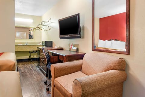 Desk, iron/ironing board, free WiFi, bed sheets