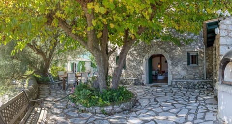 Traditional House, 4 Bedrooms (Old) | Terrace/patio