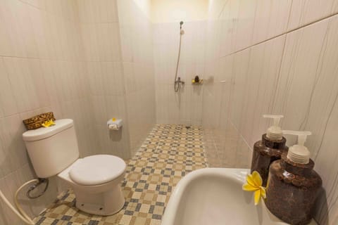 Free toiletries, towels