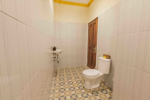 Free toiletries, towels