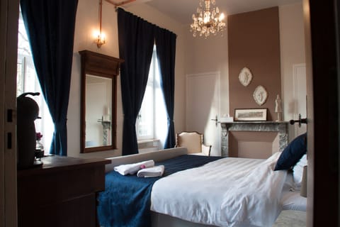 Double Room (4) | Individually decorated, individually furnished, soundproofing, free WiFi