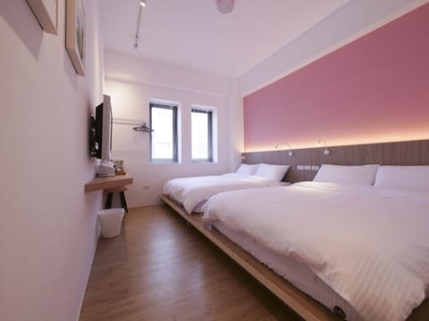 Classic Quadruple Room, 2 Double Beds | Desk, blackout drapes, free WiFi, bed sheets