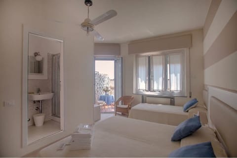 Basic Double or Twin Room | In-room safe, free WiFi
