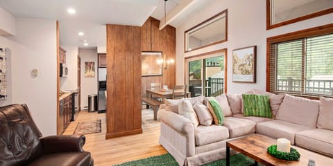 Condo, 3 Bedrooms | Living area | Smart TV