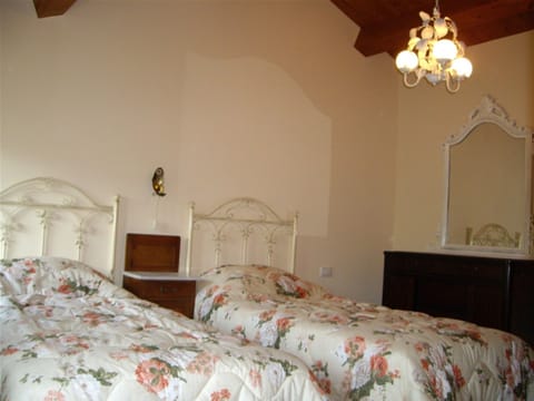 Apartment, 2 Bedrooms, Garden View (Quercia) | 1 bedroom