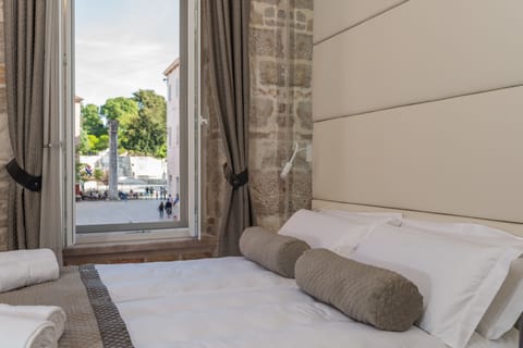 Design Double or Twin Room, 1 Bedroom, City View(Room 11) | Premium bedding, minibar, in-room safe, individually decorated