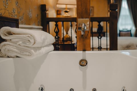 Deluxe Double Room | Premium bedding, individually decorated, individually furnished