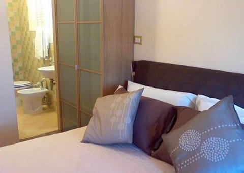 Classic Double Room Single Use, 1 King Bed | Premium bedding, memory foam beds, soundproofing, free WiFi