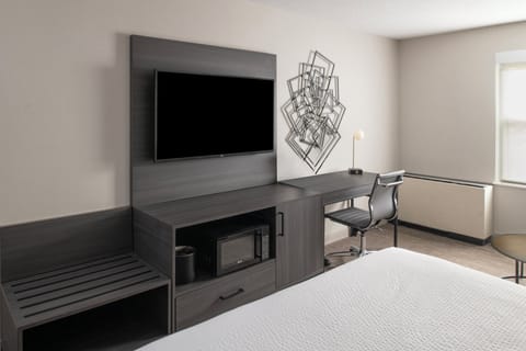 Standard Room, 1 King Bed with Sofa bed | Room amenity