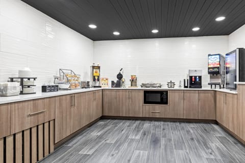 Free daily self-serve breakfast