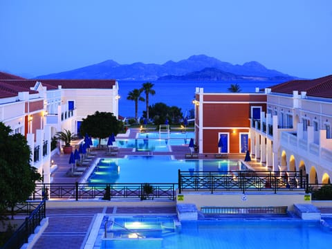 Indoor pool, 13 outdoor pools, pool umbrellas, sun loungers