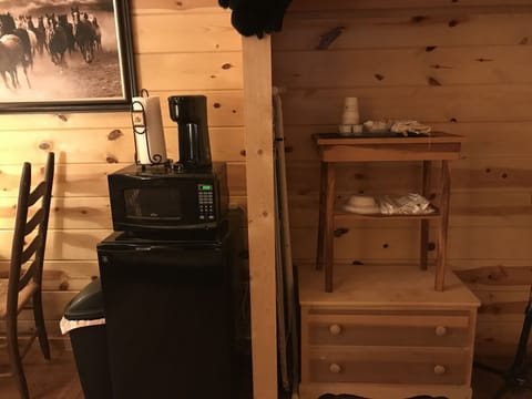 Cowboy Wisdom - HandiCap Accessible | Private kitchen | Microwave, coffee/tea maker, freezer, paper towels