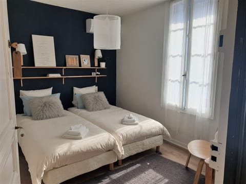 Twin Room (VALLESPIR) | 1 bedroom, premium bedding, individually decorated