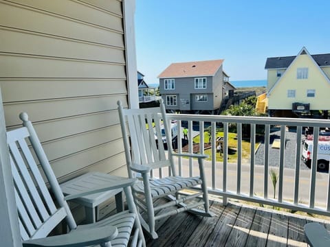 House, 3 Bedrooms | Property grounds