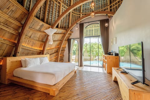 Bamboo Pool Villa | Free minibar, in-room safe, desk, free WiFi