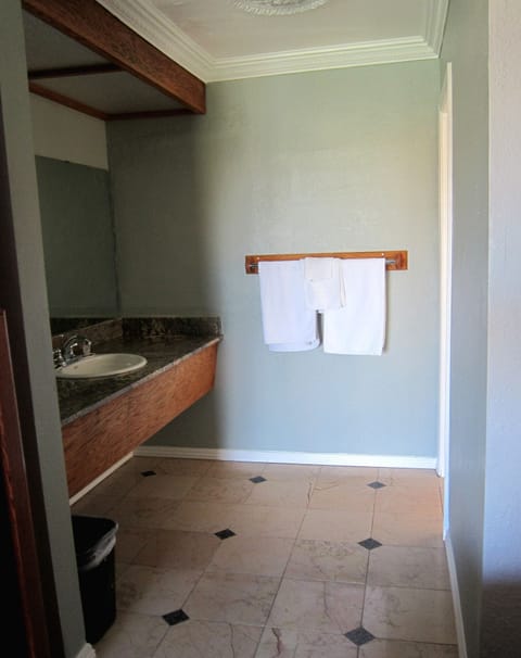 2nd Floor Queen | Bathroom | Shower, towels