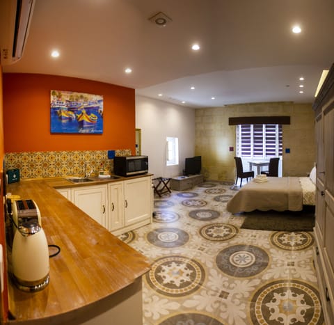 Superior Double Room, City View | Premium bedding, in-room safe, individually furnished, blackout drapes