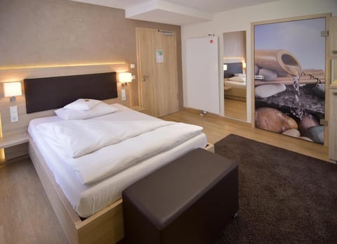 In-room safe, desk, cribs (surcharge), WiFi (free)
