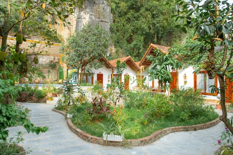 Reception hall