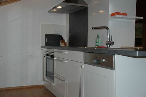 Apartment | In-room safe, free WiFi, bed sheets