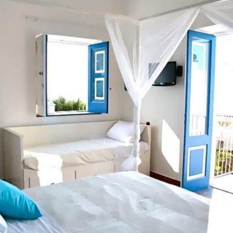 Panoramic Double or Twin Room, Sea View | In-room safe, rollaway beds, bed sheets