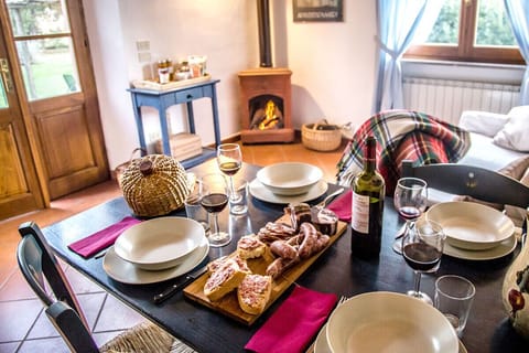 Fireplace, table tennis