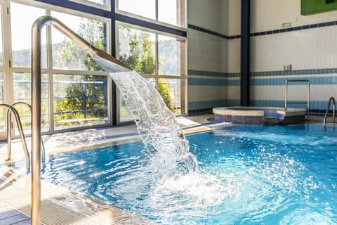 Indoor spa tub