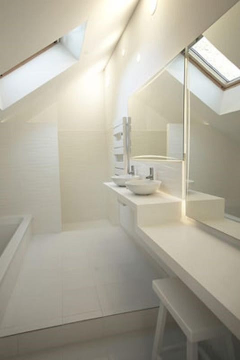 Double Room (Blanche) | Bathroom | Towels