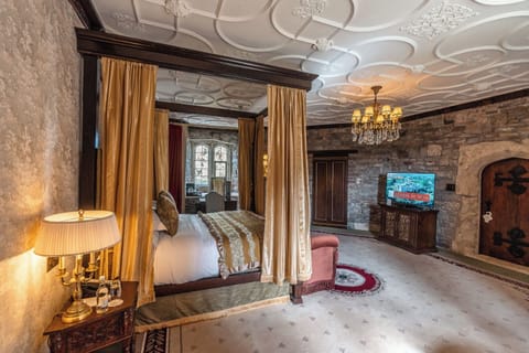 Superior Double Room | Premium bedding, individually decorated, individually furnished, desk