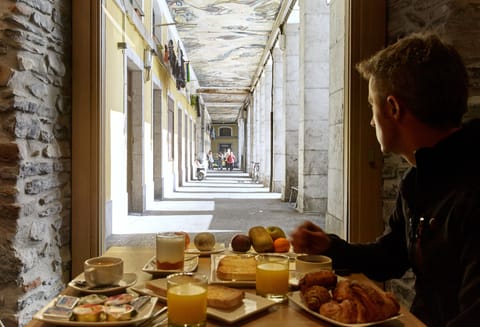 Daily continental breakfast for a fee