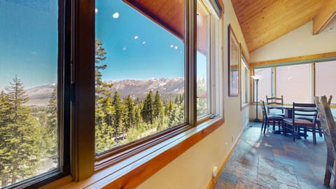 Condo, 4 Bedrooms | Interior