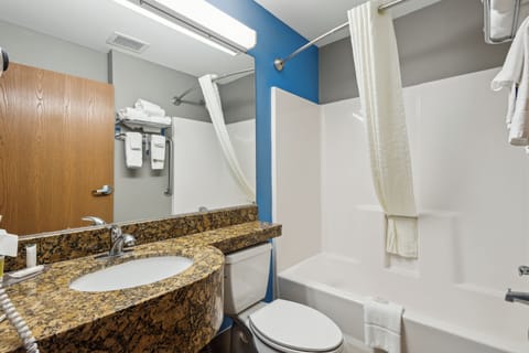 Standard Room, 2 Queen Beds | Bathroom | Hair dryer, towels