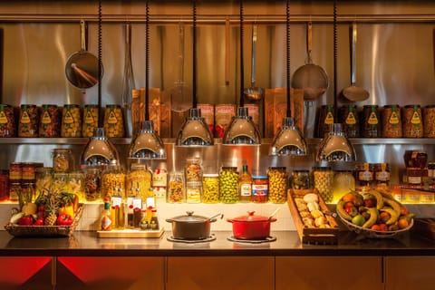 Daily buffet breakfast for a fee