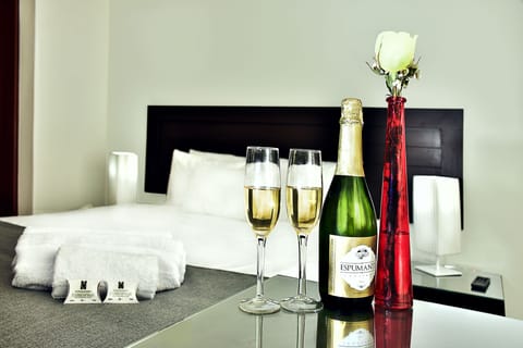 Standard Double Room | Premium bedding, in-room safe, desk, soundproofing