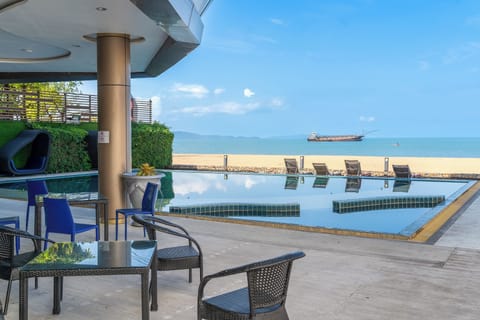 Outdoor pool, sun loungers