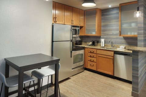 Suite, 1 Bedroom | Hypo-allergenic bedding, desk, blackout drapes, iron/ironing board