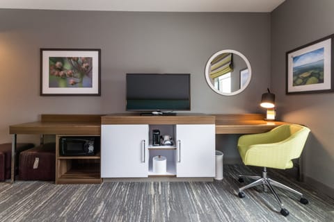 In-room safe, desk, laptop workspace, blackout drapes